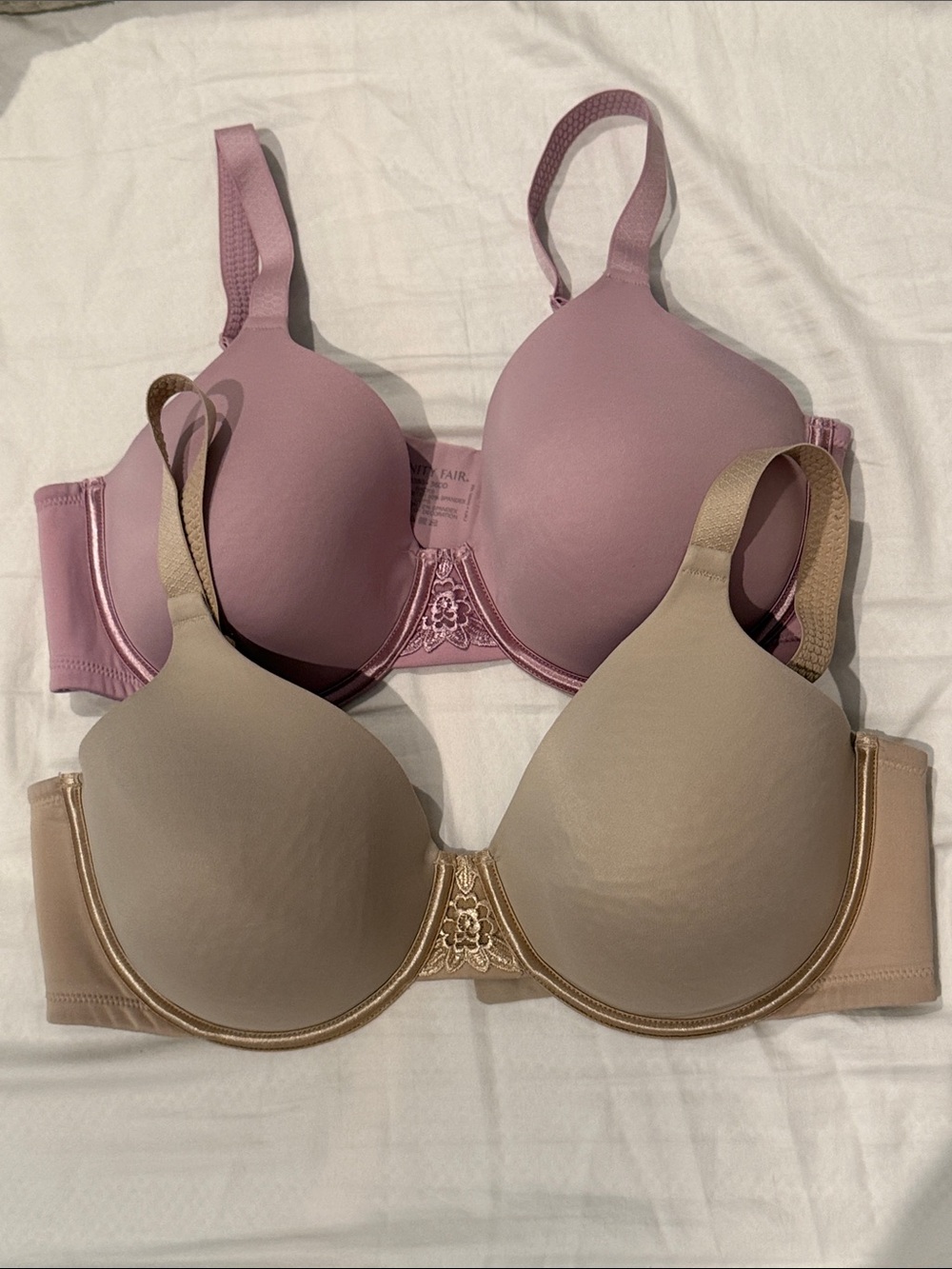 Vanity Fair Women’s Full Coverage Smoothing Bras- Lightly Lined 36DD